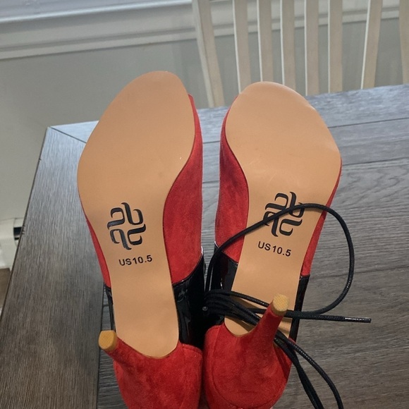 NWT BURJU Ryann Lace Up Open Toe Strappy Ankle Boots | red/black 10.5 - Picture 12 of 12